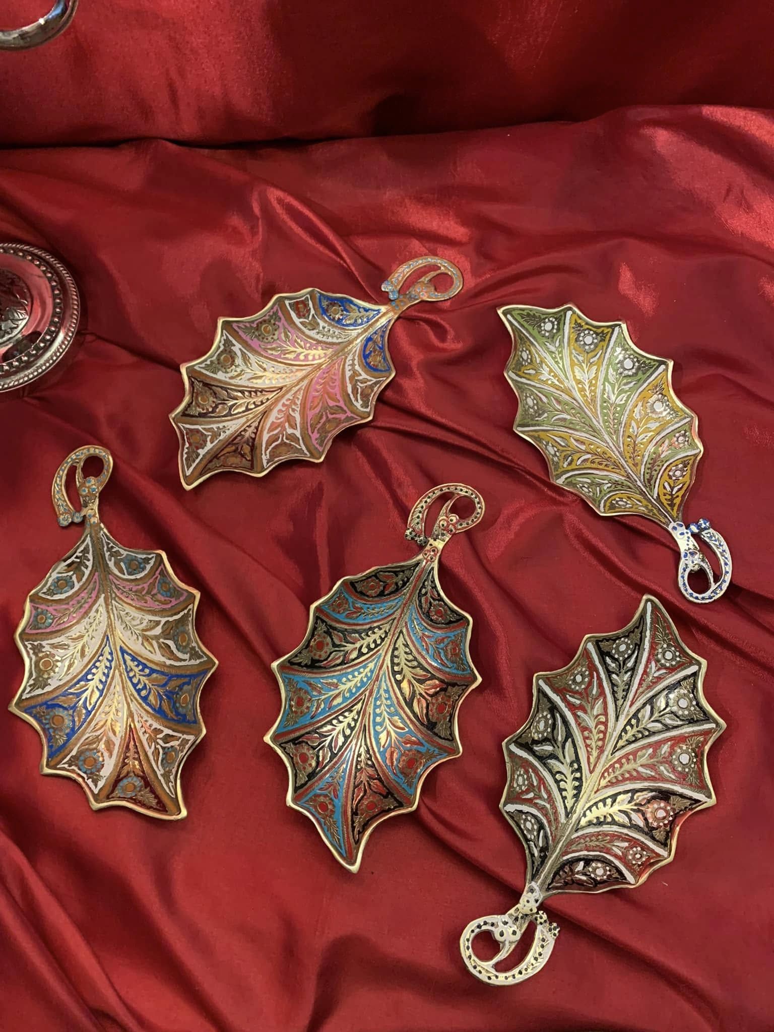 Brass Coloured Leafs