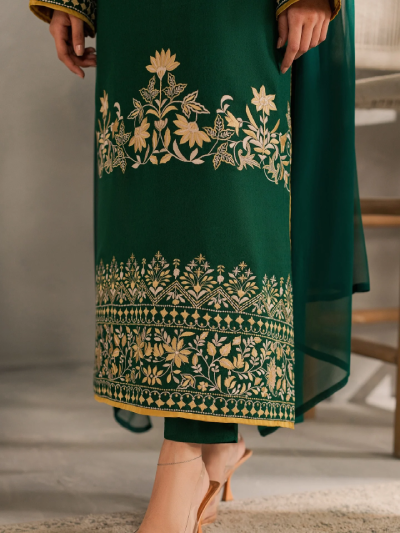 Zareen Luxe Embroidered Suit